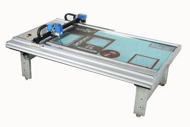 松下電器産業紫外線印刷物の切口が付いている機械を作るモーターによって波形を付けられる箱のサンプル