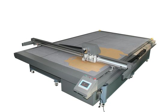 振動のナイフが付いているカートン箱、波形箱、ボール紙のboxe、および折り目が付く車輪のための大きい箱のサンプル打抜き機