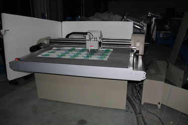 波形のための精密サンプル打抜き機を繰り返すCNC -箱に乗って下さい